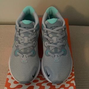 Brand New WMNS Nike Renew Run